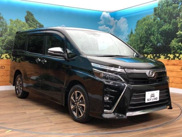 Toyota VOXY 2018-10 15851-14