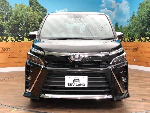 Toyota VOXY 2018-10 15851-12