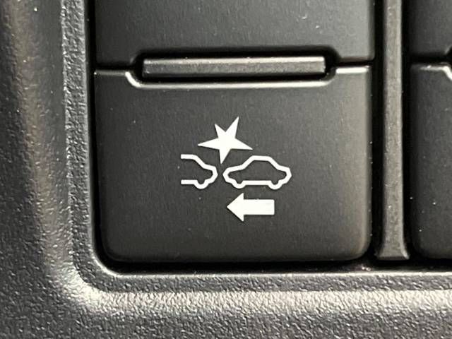 Toyota VOXY 2018-10 15851-5