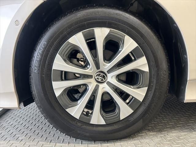 Toyota PRIUS 2019-03 187074-16