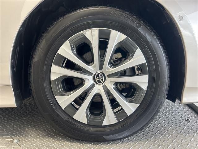 Toyota PRIUS 2019-03 187074-14