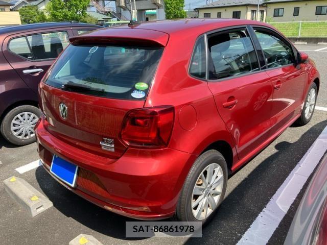 VolksWagen POLO 2014-10 395093-1