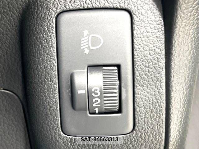 Honda N BOX 2017-06 340435-11