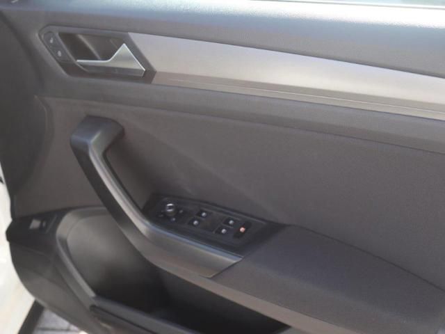 VolksWagen T-ROC 2021-06 185965-17