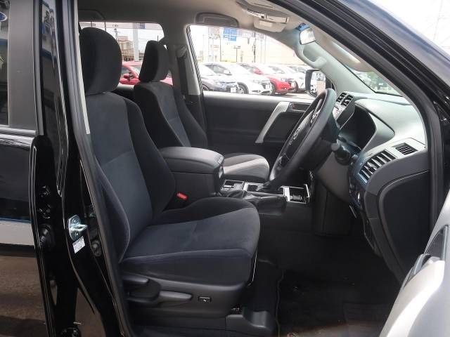 Toyota PRADO 2019-02 13570-8
