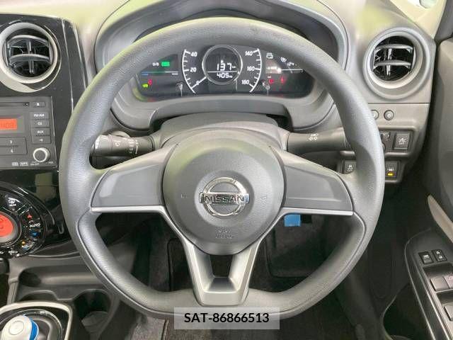 Nissan NOTE 2017-07 305386-9