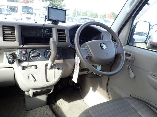 Suzuki EVERY 2011-07 182486-1