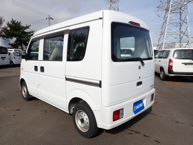 Suzuki EVERY 2011-07 182486-2