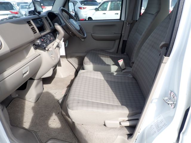 Suzuki EVERY 2011-07 182486-16