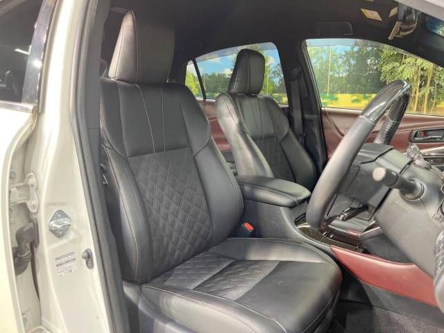 Toyota HARRIER 2017-06 8329-9