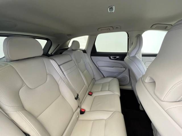 Volvo XC60 2019-04 188684-12