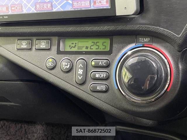 Toyota AQUA 2012-02 356323-3