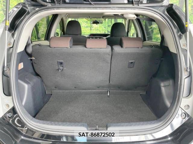 Toyota AQUA 2012-02 356323-9