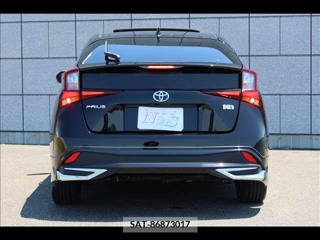 Toyota PRIUS 2020-10 322464-4