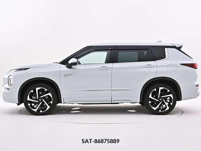 Mitsubishi OUTLANDER PHEV 2023-03 281143-2