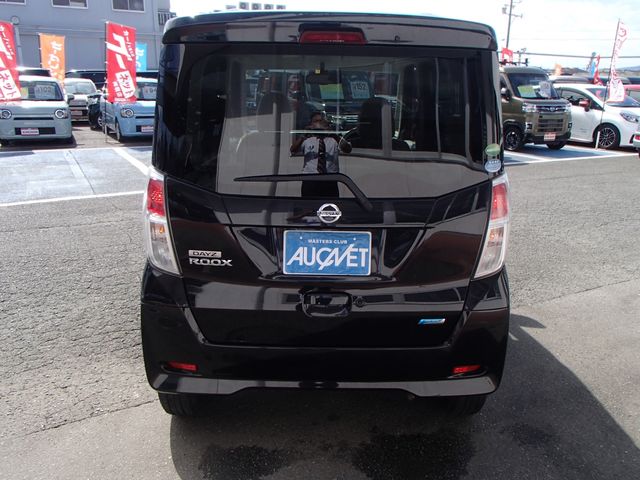 Nissan DAYZ ROOX 2015-07 11072-2