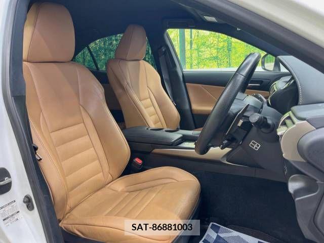 Lexus IS 2013-08 362818-4