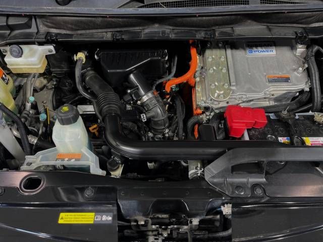 Nissan SERENA 2019-05 15650-18