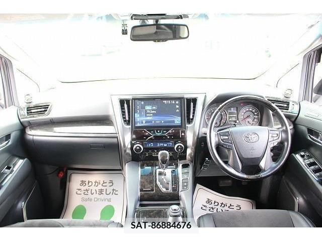 Toyota VELLFIRE 2017-03 369837-17