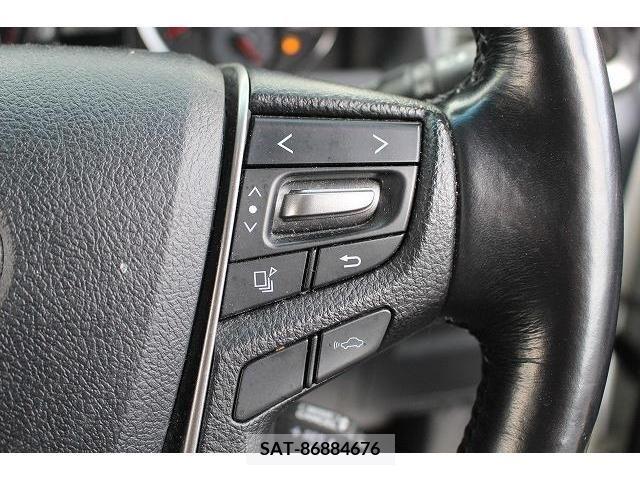 Toyota VELLFIRE 2017-03 369837-5