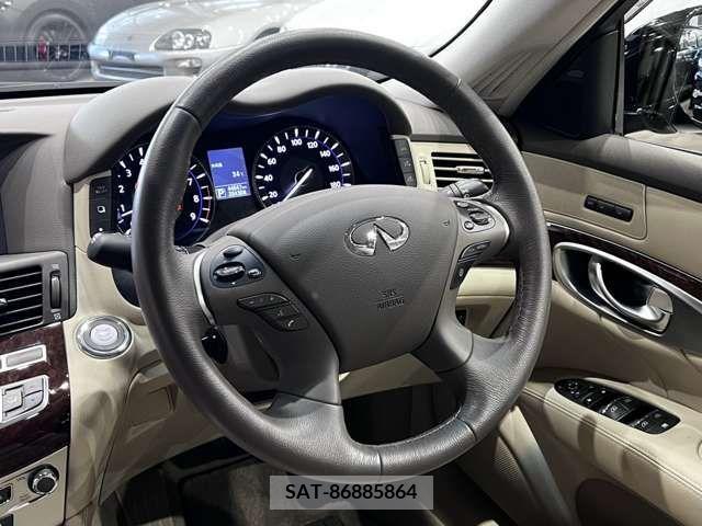 Nissan FUGA 2016-03 391074-17