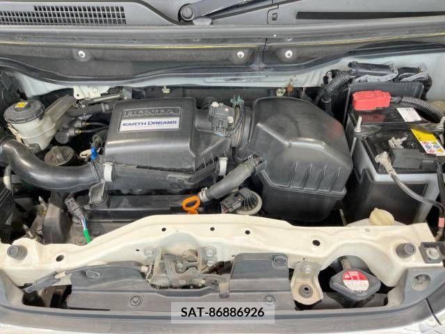 Honda N BOX CUSTOM 2016-02 306640-18