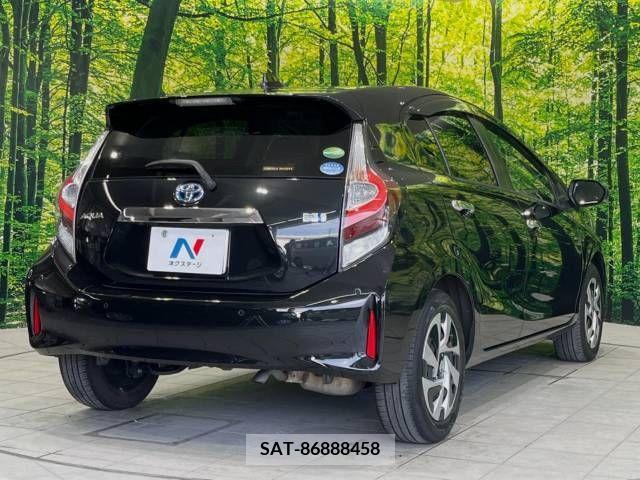 Toyota AQUA 2020-12 356164-17