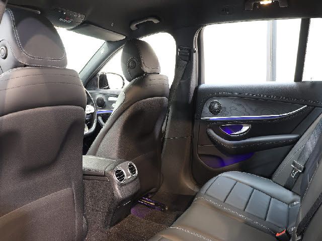 Mercedes Benz E-CLASS 2018-11 193086-3