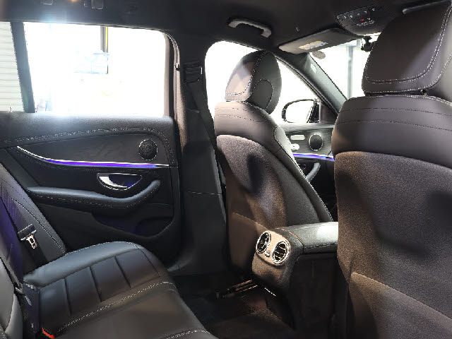 Mercedes Benz E-CLASS 2018-11 193086-13