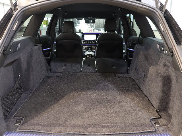 Mercedes Benz E-CLASS 2018-11 193086-6