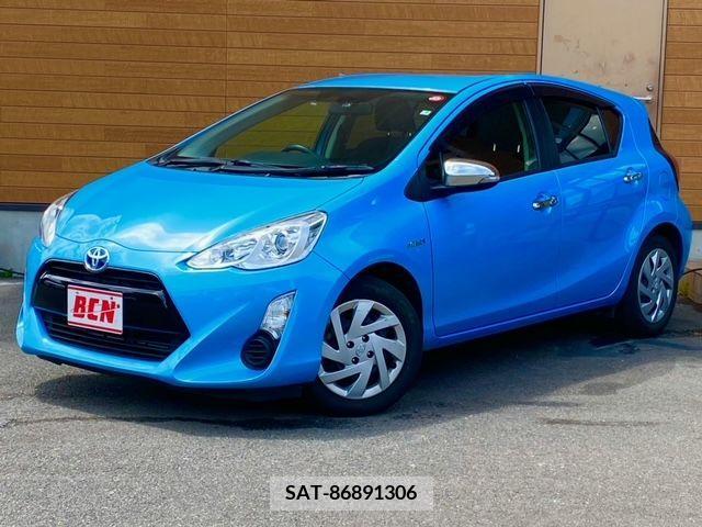Toyota AQUA 2015-08 345930-0
