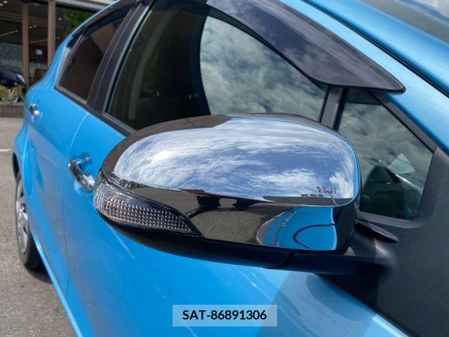 Toyota AQUA 2015-08 345930-23