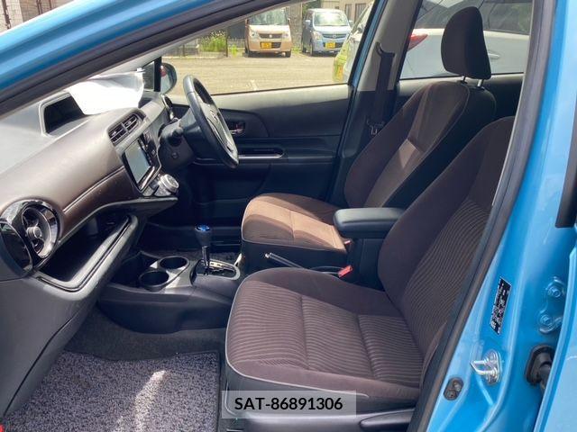 Toyota AQUA 2015-08 345930-12