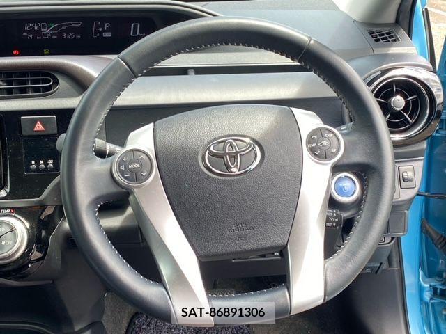 Toyota AQUA 2015-08 345930-13