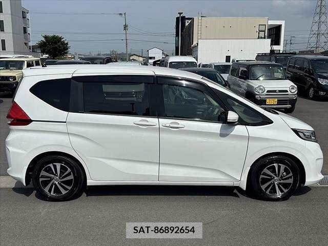 Honda FREED 2016-11 381296-10
