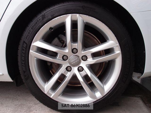 Audi A4 2015-03 339638-4