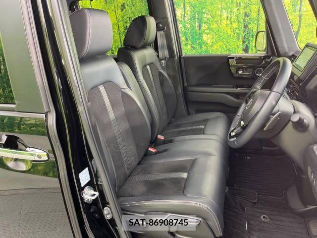 Honda N BOX CUSTOM 2022-02 279066-8