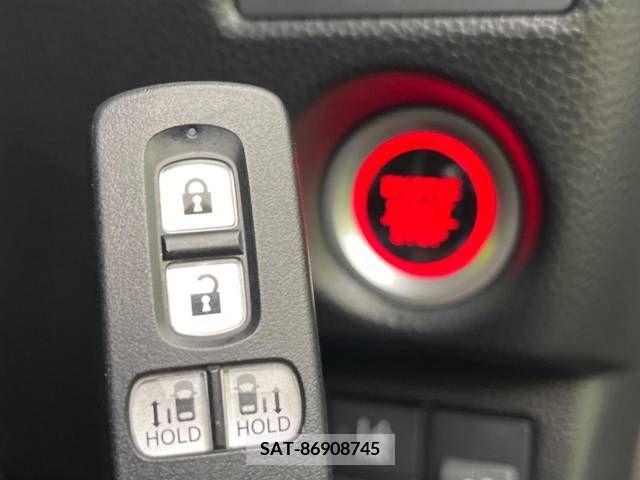 Honda N BOX CUSTOM 2022-02 279066-3