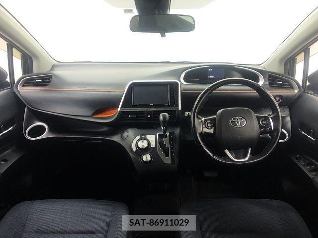 Toyota SIENTA 2016-09 298345-1