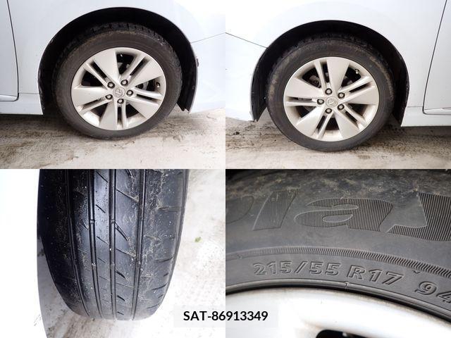 Lexus HS 2009-07 275430-21