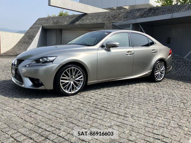 Lexus IS 2014-05 297924-1