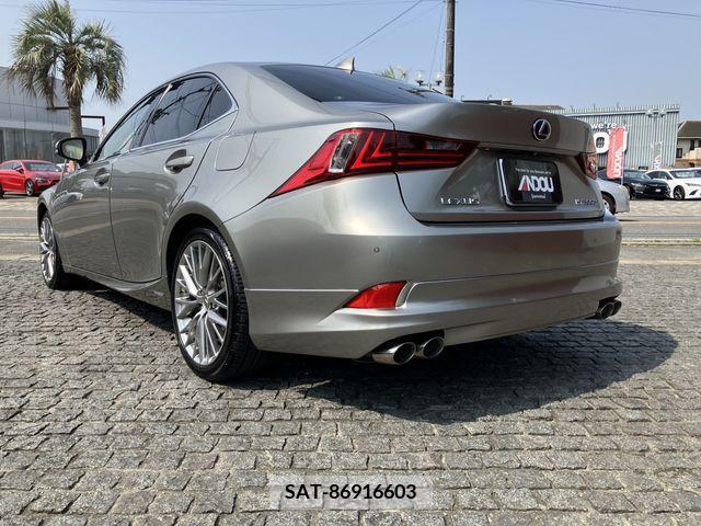 Lexus IS 2014-05 297924-2