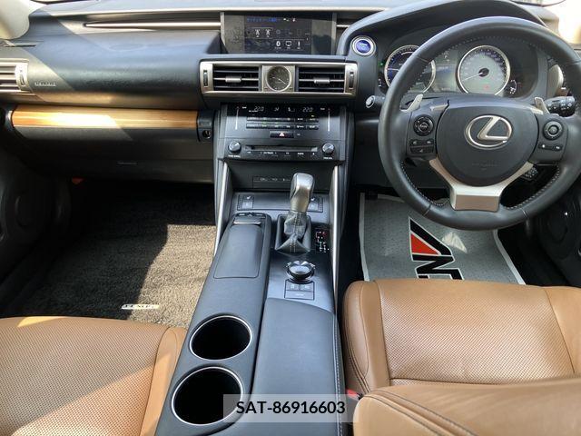 Lexus IS 2014-05 297924-7