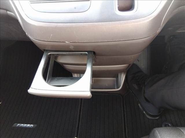 Honda FREED 2018-06 196387-8