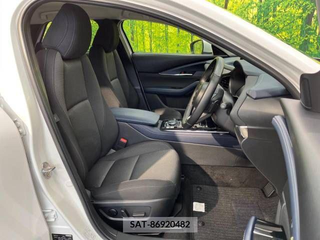 Mazda CX-30 2023-03 219546-8