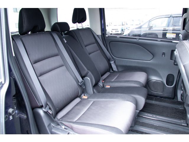 Nissan SERENA 2018-07 12313-15