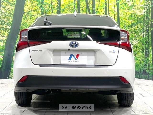 Toyota PRIUS 2019-02 211807-15