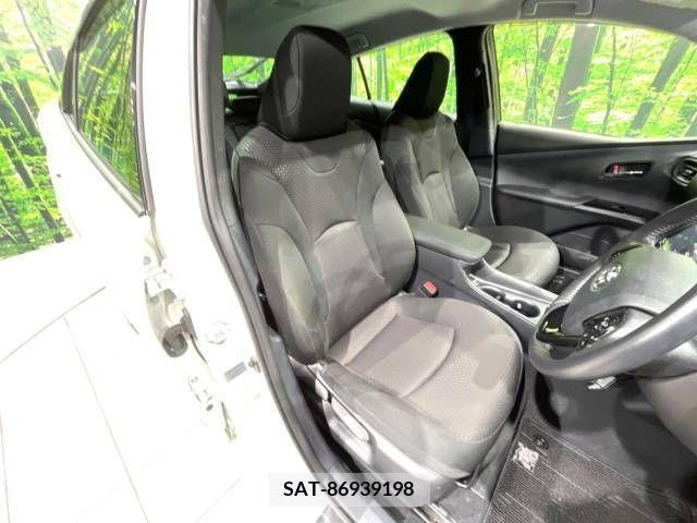Toyota PRIUS 2019-02 211807-8
