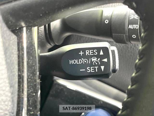 Toyota PRIUS 2019-02 211807-5