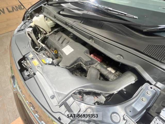 Nissan SERENA 2010-05 284317-18